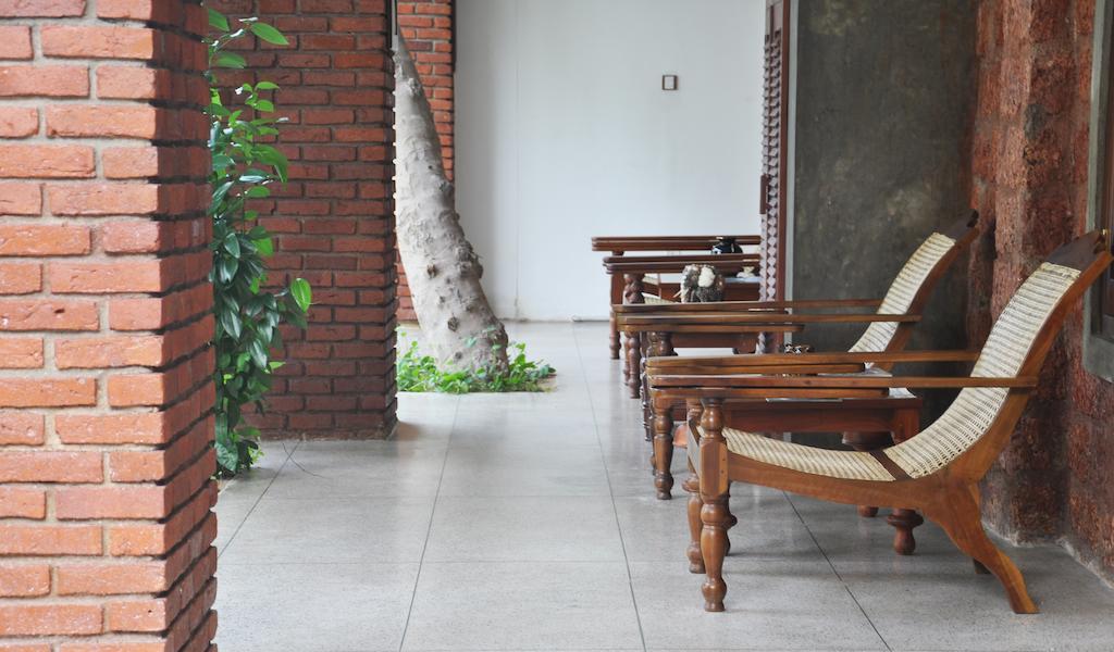 Lanka Bangla Inn Villas Restaurant & Travels Katunayaka Екстериор снимка