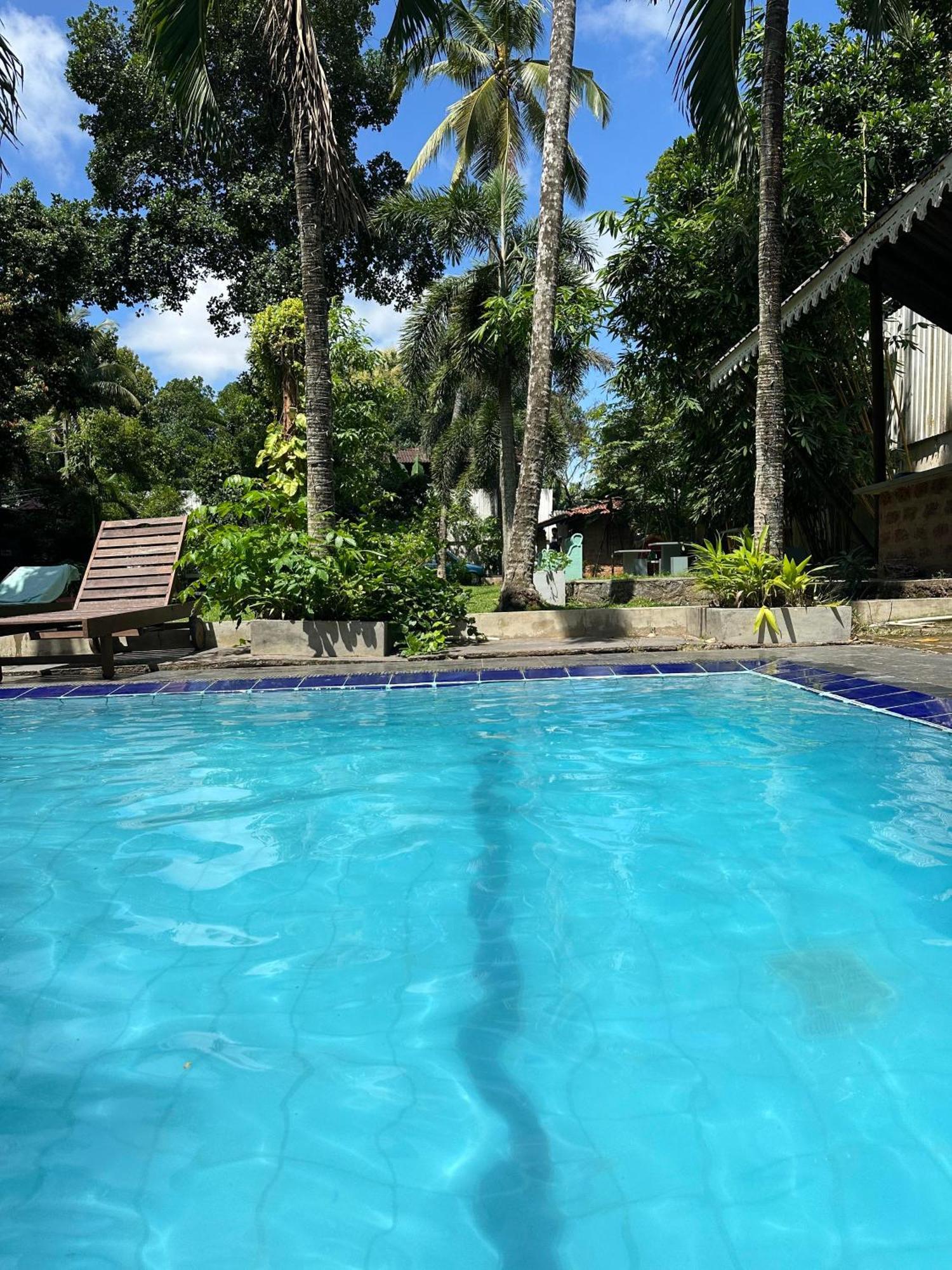 Lanka Bangla Inn Villas Restaurant & Travels Katunayaka Екстериор снимка