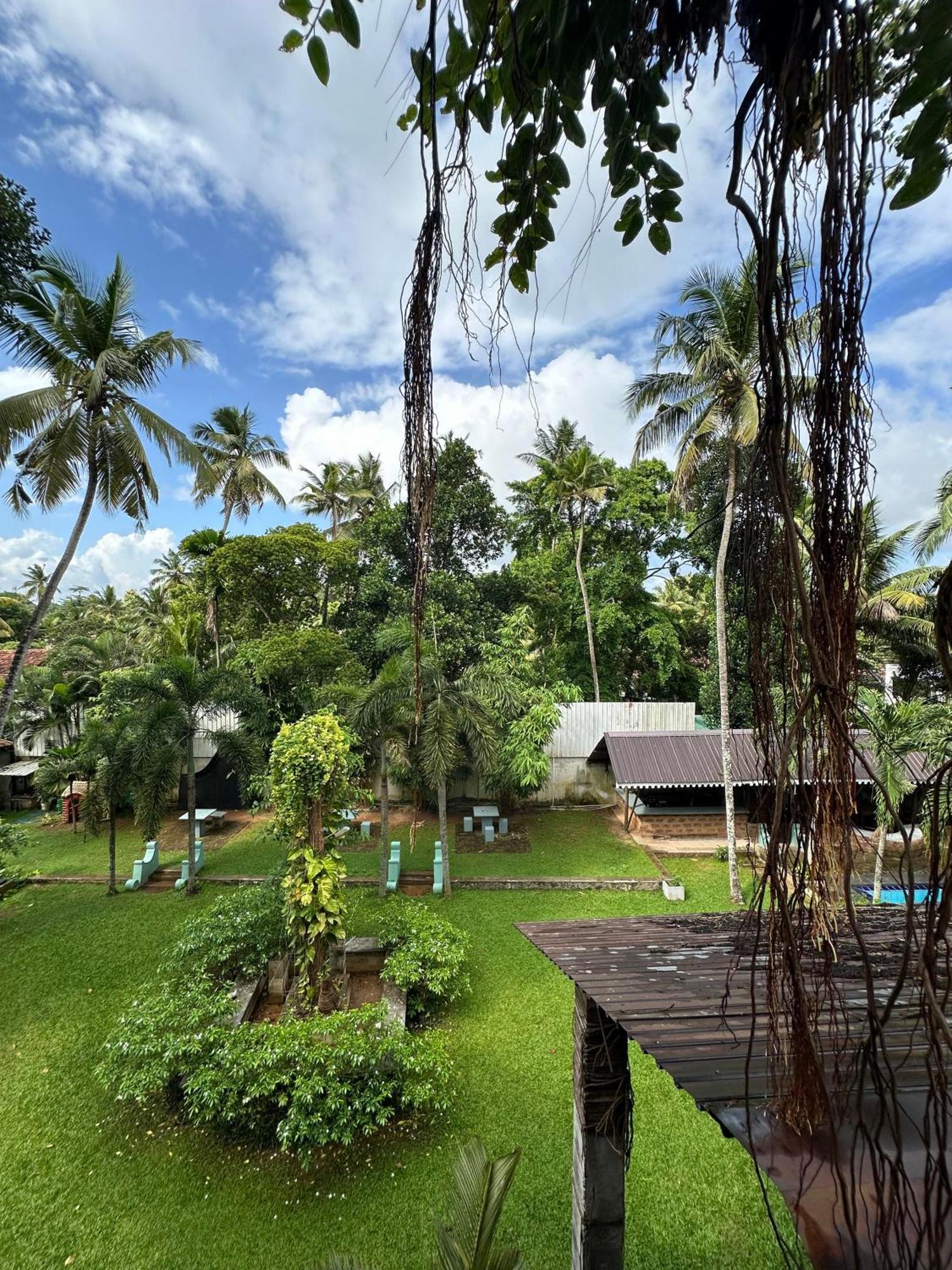 Lanka Bangla Inn Villas Restaurant & Travels Katunayaka Екстериор снимка