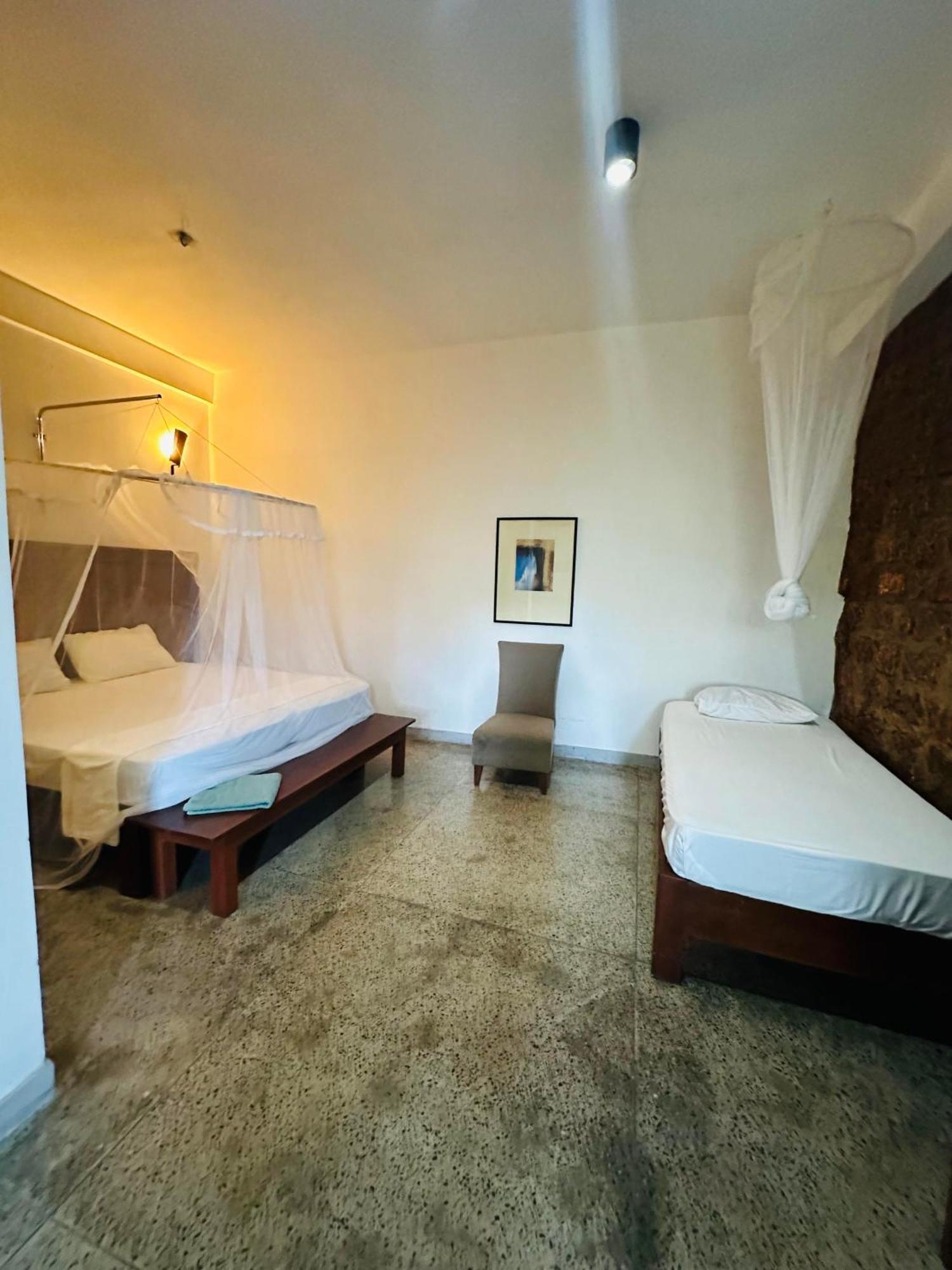 Lanka Bangla Inn Villas Restaurant & Travels Katunayaka Екстериор снимка