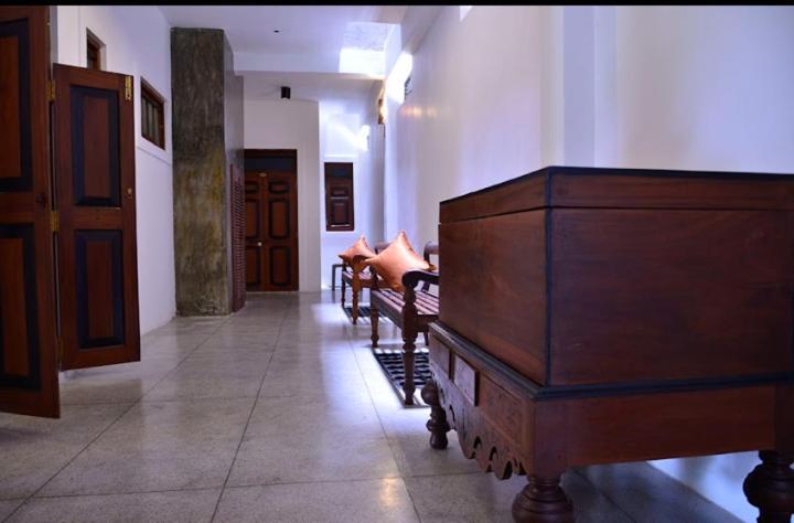 Lanka Bangla Inn Villas Restaurant & Travels Katunayaka Екстериор снимка