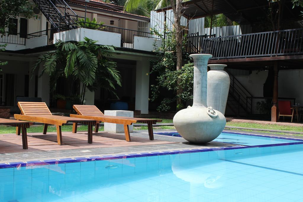 Lanka Bangla Inn Villas Restaurant & Travels Katunayaka Екстериор снимка